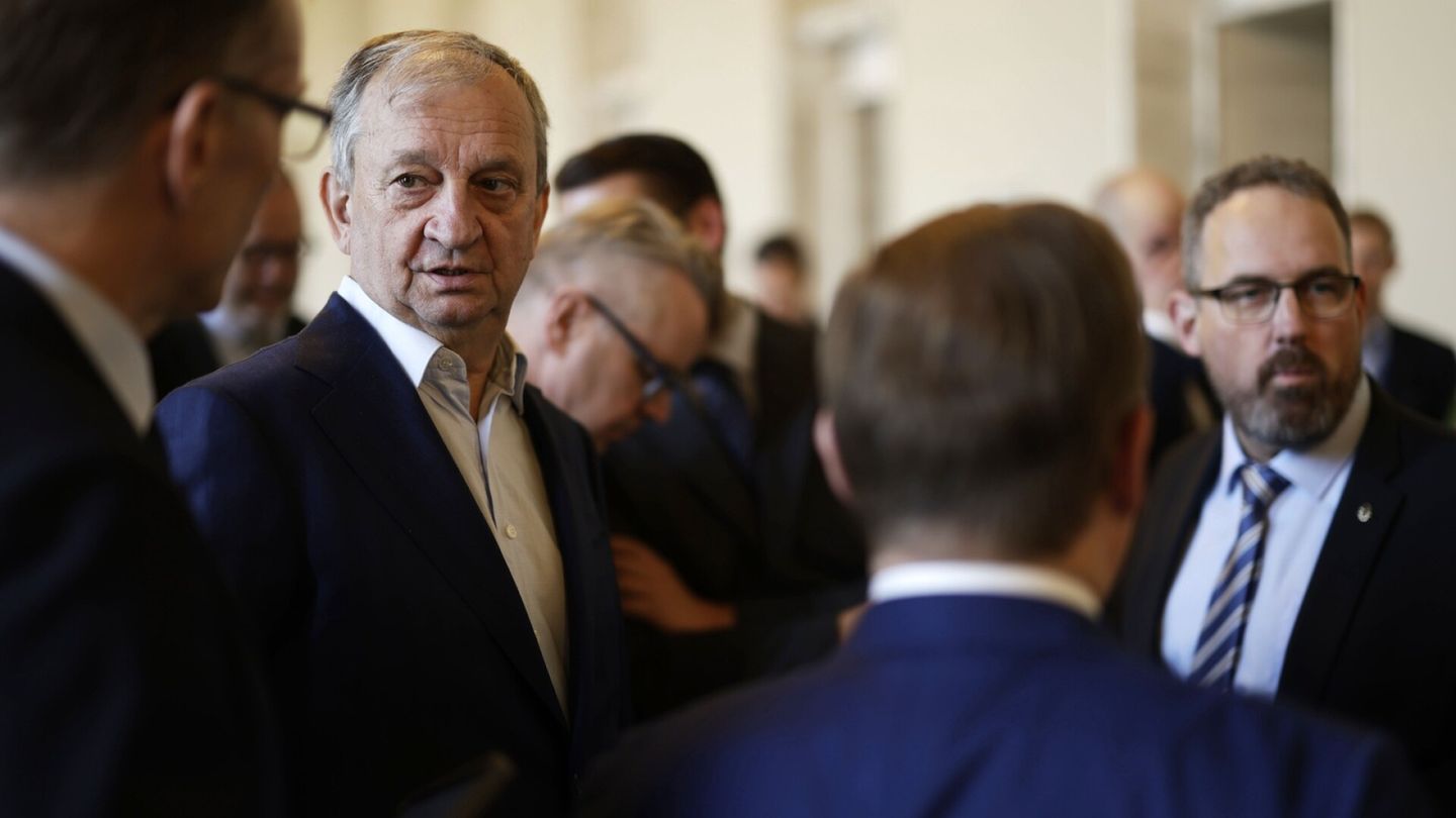 Julkinen talous | Velkajarruun lähtö oli virhe, sanoo nyt Harry Harkimo