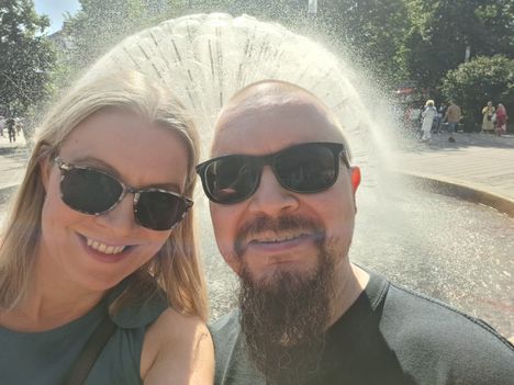 Tuija Eerola and Neea Paatero found the men of their lives as they gave up length criteria
