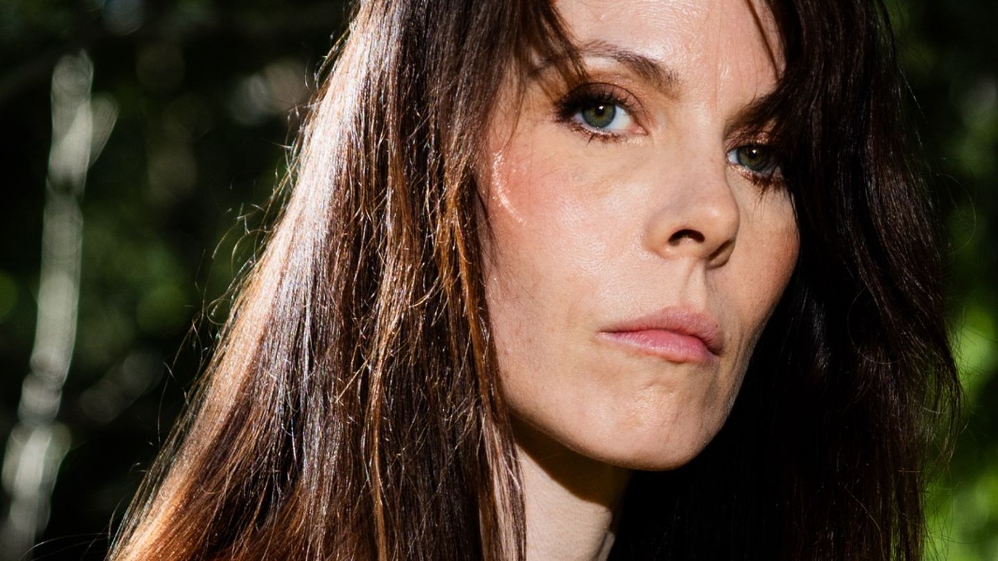 Riikka Pulkkinen's novel explores truth, lies, and Russia through ballet