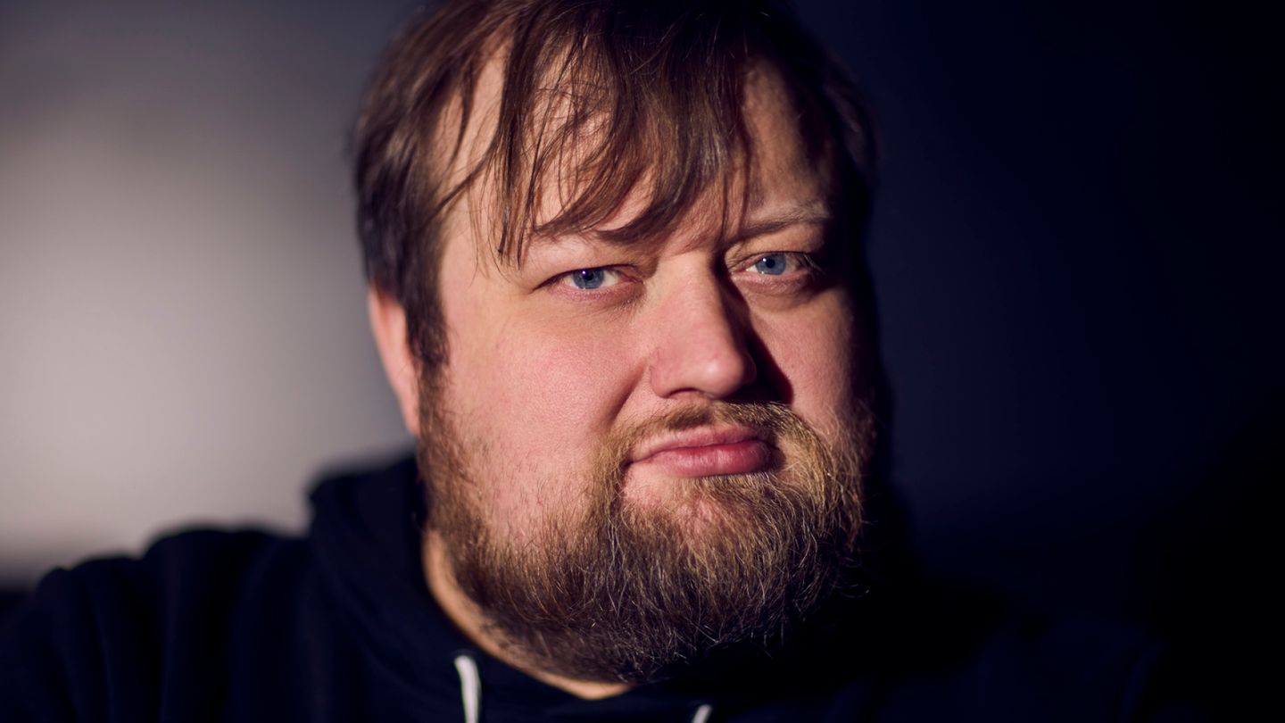 HS: Teatteriohjaaja murtui Helsingin Sanomien arviosta – jäi sairauslomalle