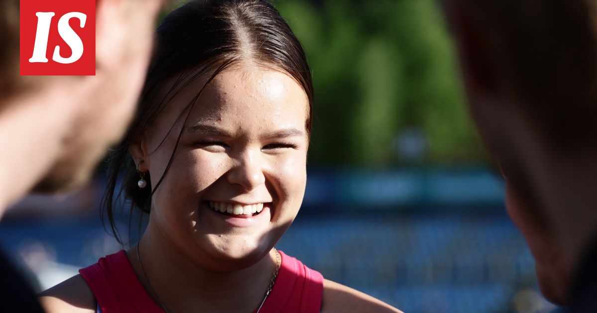 Järjetön ennätystehtailu! Pinja Kärhä, 19, viskaisi maailman