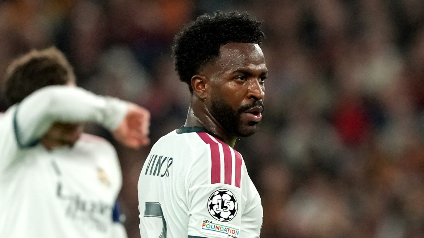 José Mourinho: Vinicius Juniorin olisi pitänyt lähteä
