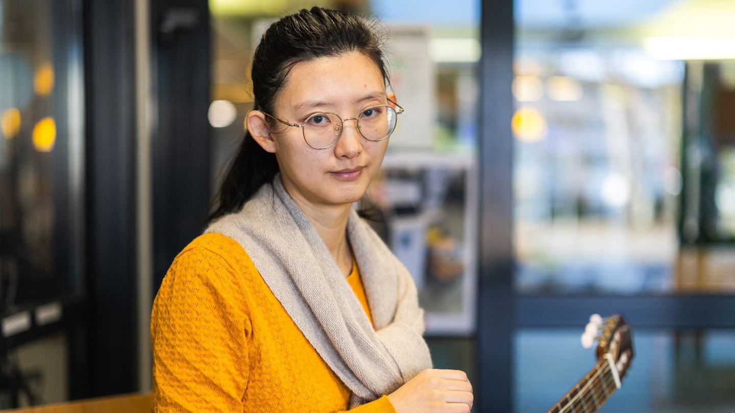 Rule-Finland Surprises: Immigrant Threatened with Loss of Benefits Due to Volunteer Work
