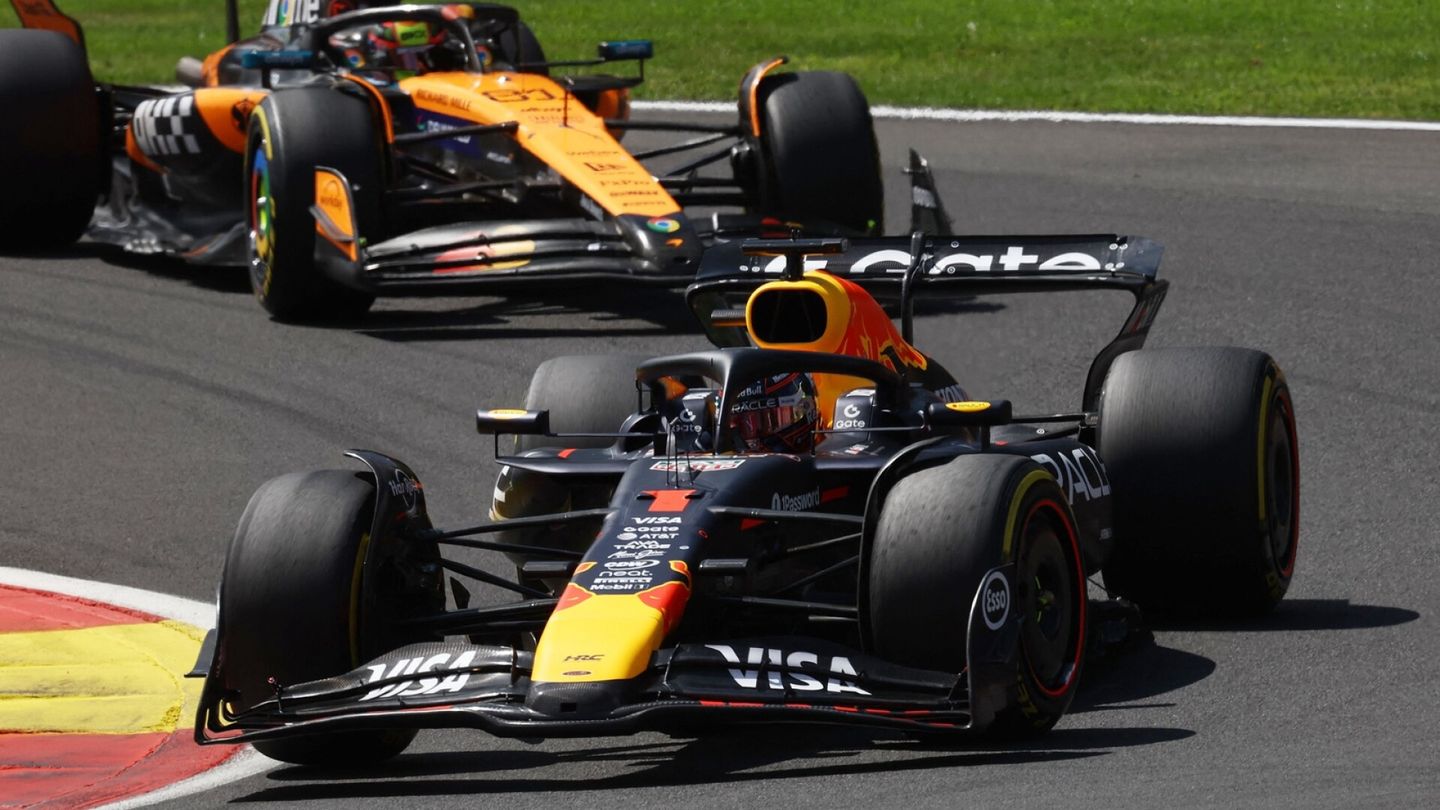Formula 1 | Max Verstappen voitti F1-sprintin – Viaplayllä ongelmia ratkaisevan ohituksen hetkellä