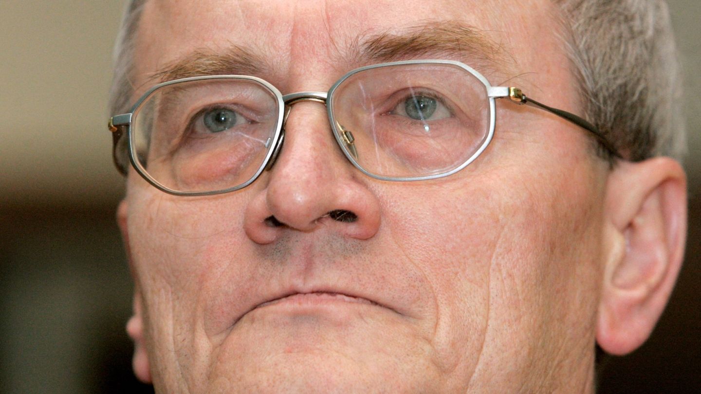 Saksan entistä tiedustelupäällikköä epäillään maanpetoksesta ja vakoilusta