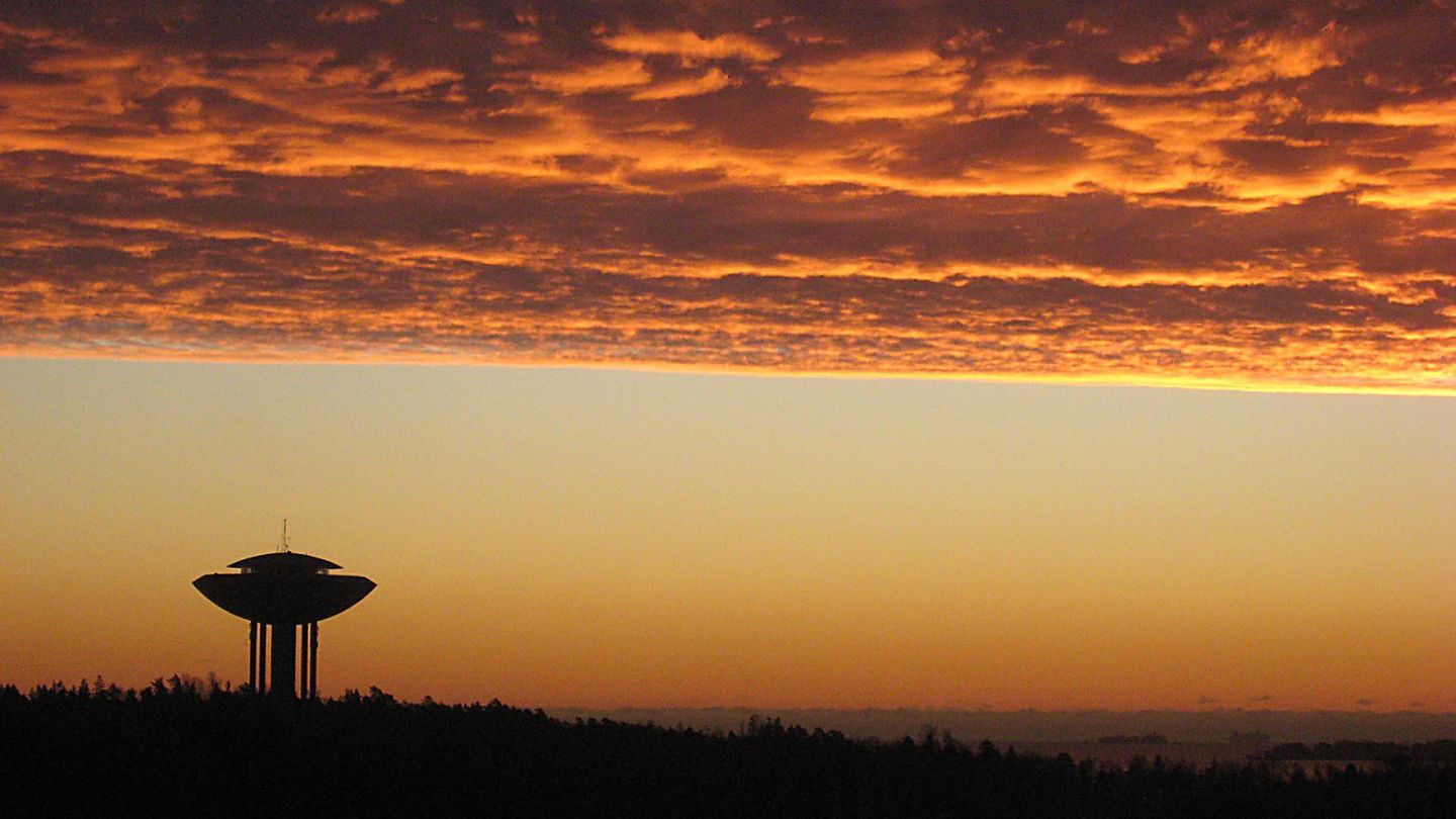 Children's science questions: Do UFOs exist?