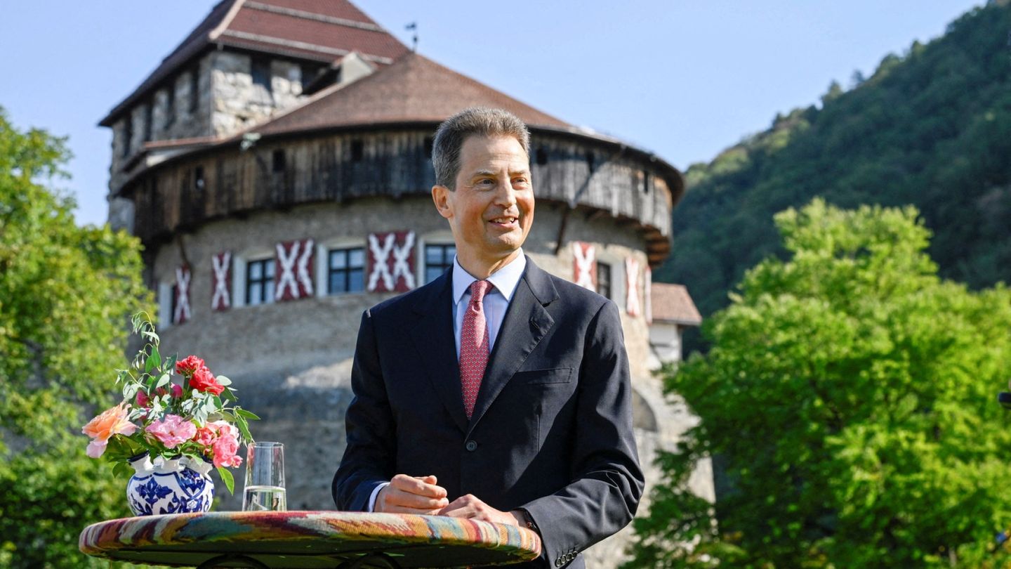 Liechtenstein allows women to ascend to the throne, ending male-only succession