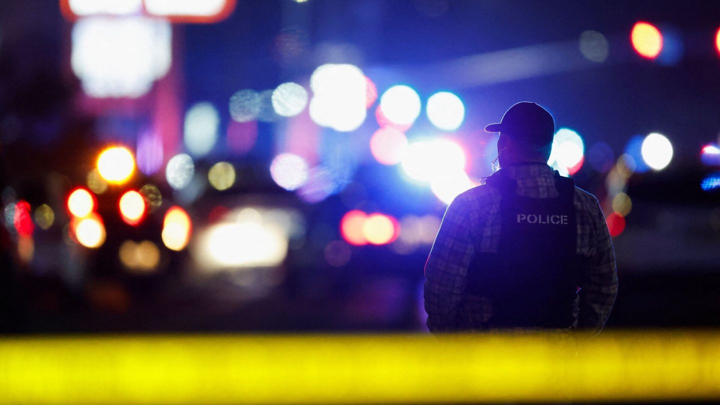 Weapons | The level of gun violence is down in the United States: This year 'only' 380 mass shootings