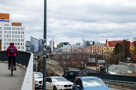 Kiirastorstaita vietettiin pilvisessä säässä Tampereella.