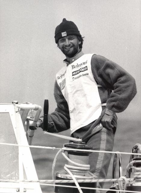 Hjallis Harkimo from a boat that attracted Tom Cruise to Finland: « Boat Ferrari »