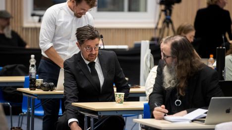 Atte Virolainen Tampereen kaupunginvaltuuston kokouksessa 25. elokuuta.