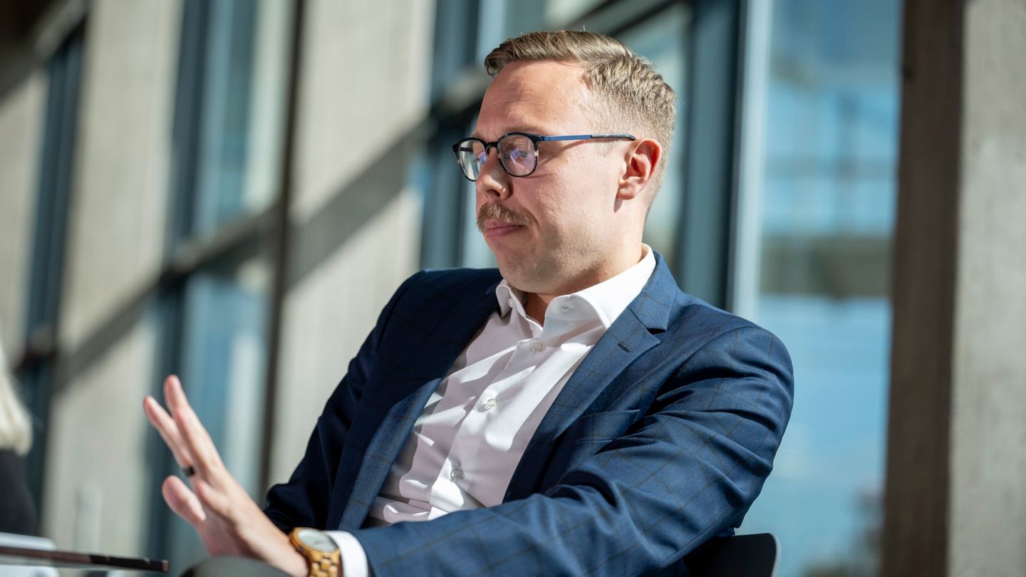 Economy grows – where are the jobs, Minister of Employment Matias Marttinen?