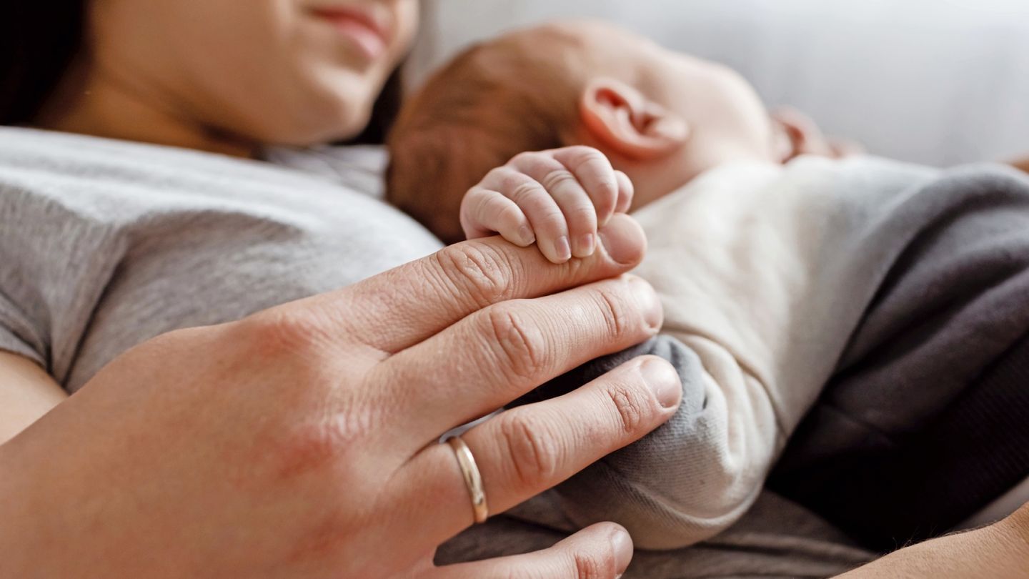 Sibling-borne infections can affect infant's adult income and education level, study finds