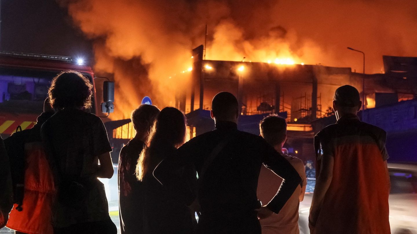Ukraine war: Russia strikes Kyiv again, at least 15 dead