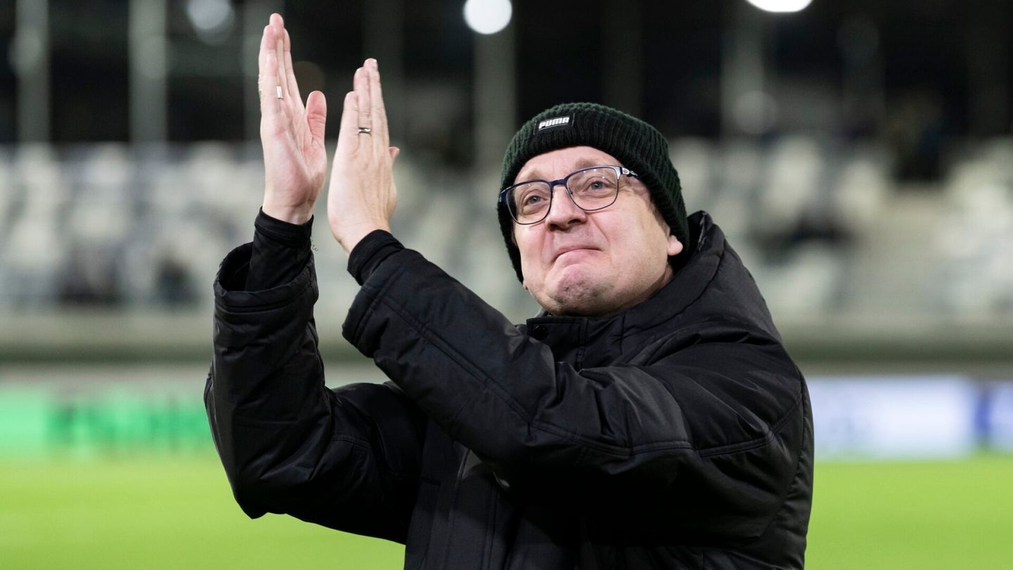 Jarkko Wiss prevzema vodenje SJK namesto Stevieja Grieva