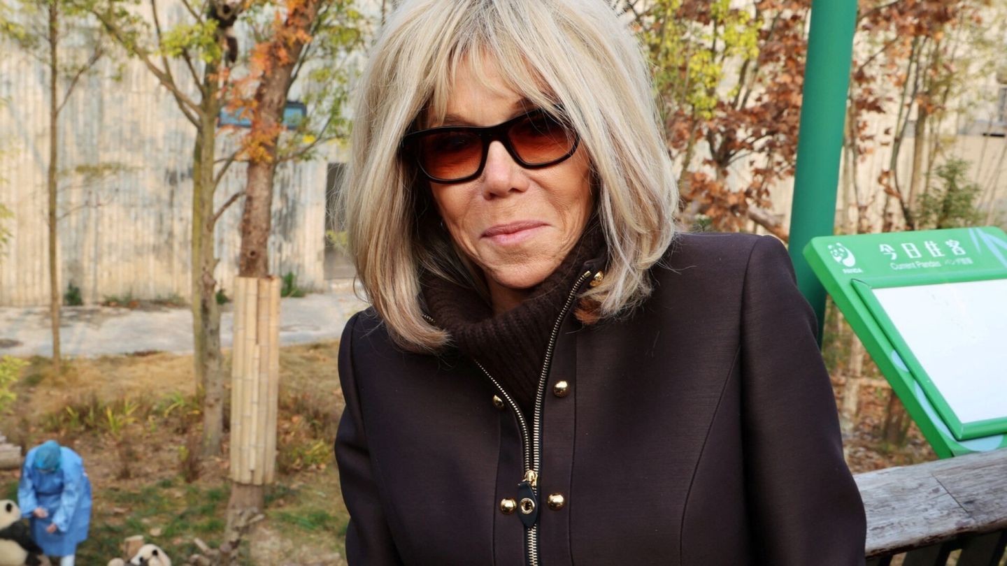 Ranska | Brigitte Macron kutsui feministi­aktivisteja likaisiksi ämmiksi