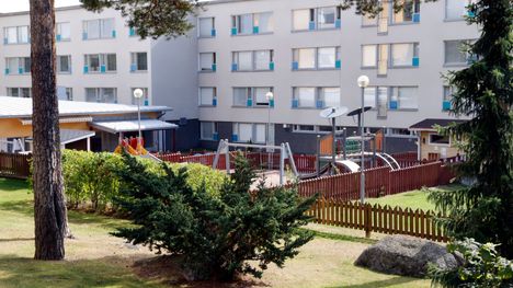 Polarin päiväkoti sijaitsee Rauman Teollisuuskadulla. Lähelle rakennetaan uusi Nanunkallion koulu ja päiväkoti, joka korvaa lakkautettavia yksiköitä.