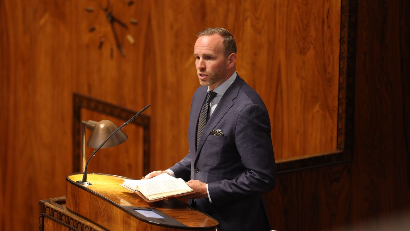Accidents: Minister Mika Poutala's toe was amputated