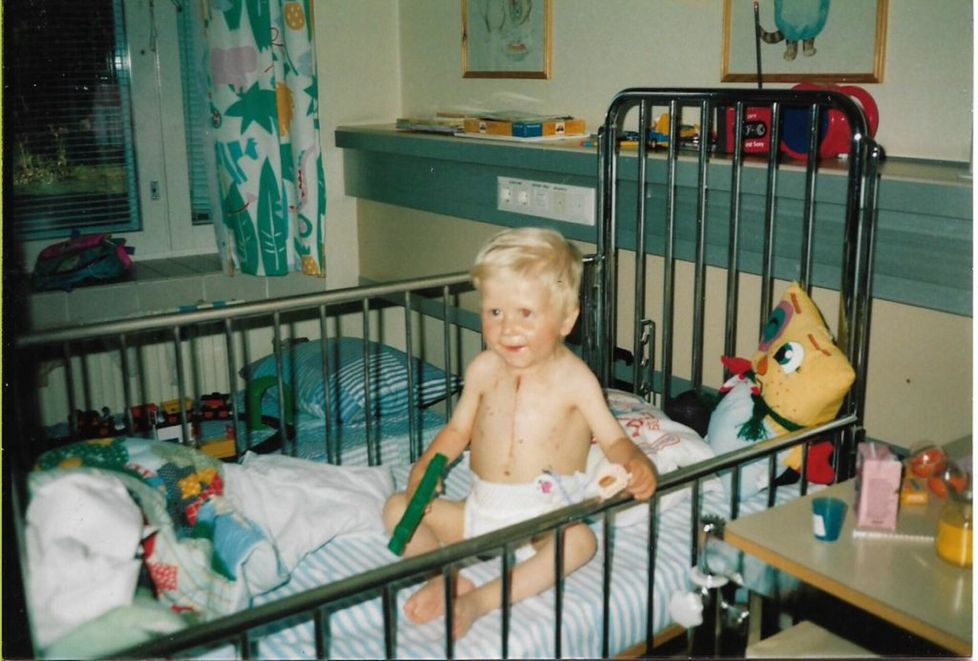 Tom Håkans got a new heart when he was two years and eight months old. Picture of Tom Håkans' home album.