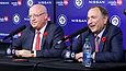 NHL:n varakomissaari Bill Daly (vas.) ja komissaari Gary Bettman kuvattuna vuonna 2022. 