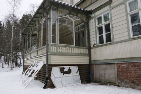 Tamperelainen Arvohuvila Koki Kovia Vandaalien K siss Paikalla Odotti tamperelainen-arvohuvila-koki-kovia-vandaalien-k-siss-paikalla-odotti
