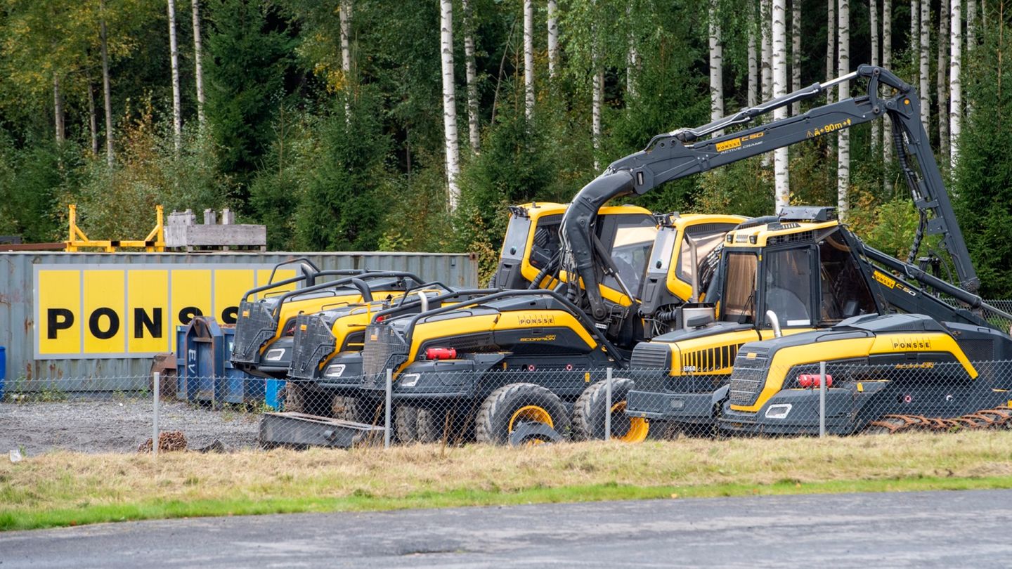 Ponsse aloittaa muutosneuvottelut – yli 1 100 työntekijää voi joutua lomautetuksi