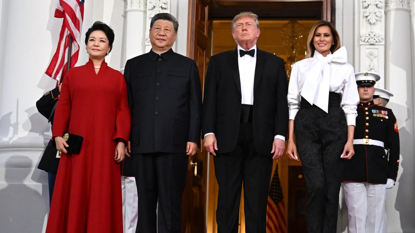 Trump ja Xi | Tekoälyn mahti­maat tapasivat: Panda­diplomatiaa, Taiwania ja teknologia­pomojen täyttämä illallinen