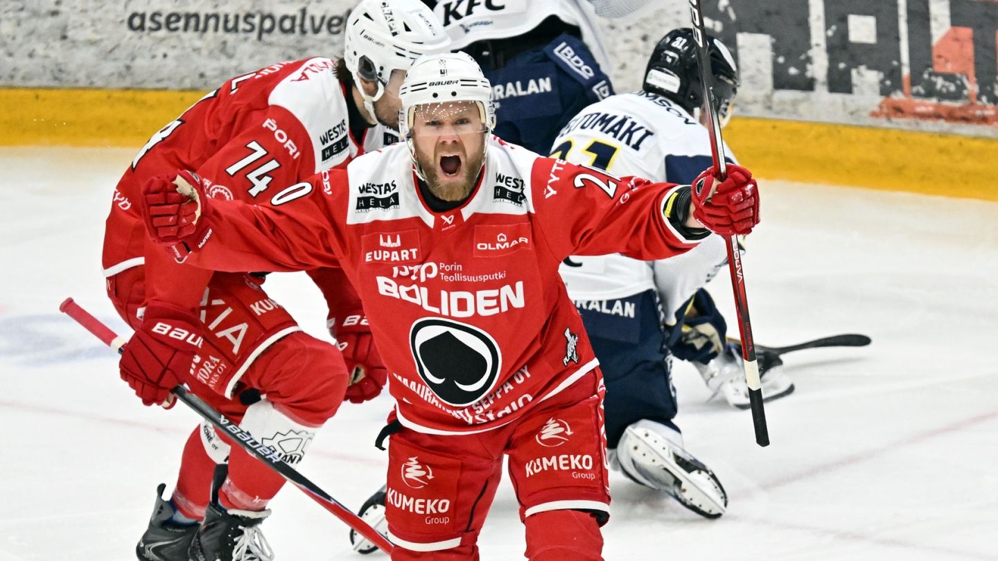 Veteran Finnish Hockey Forward Roope Talaja Retires