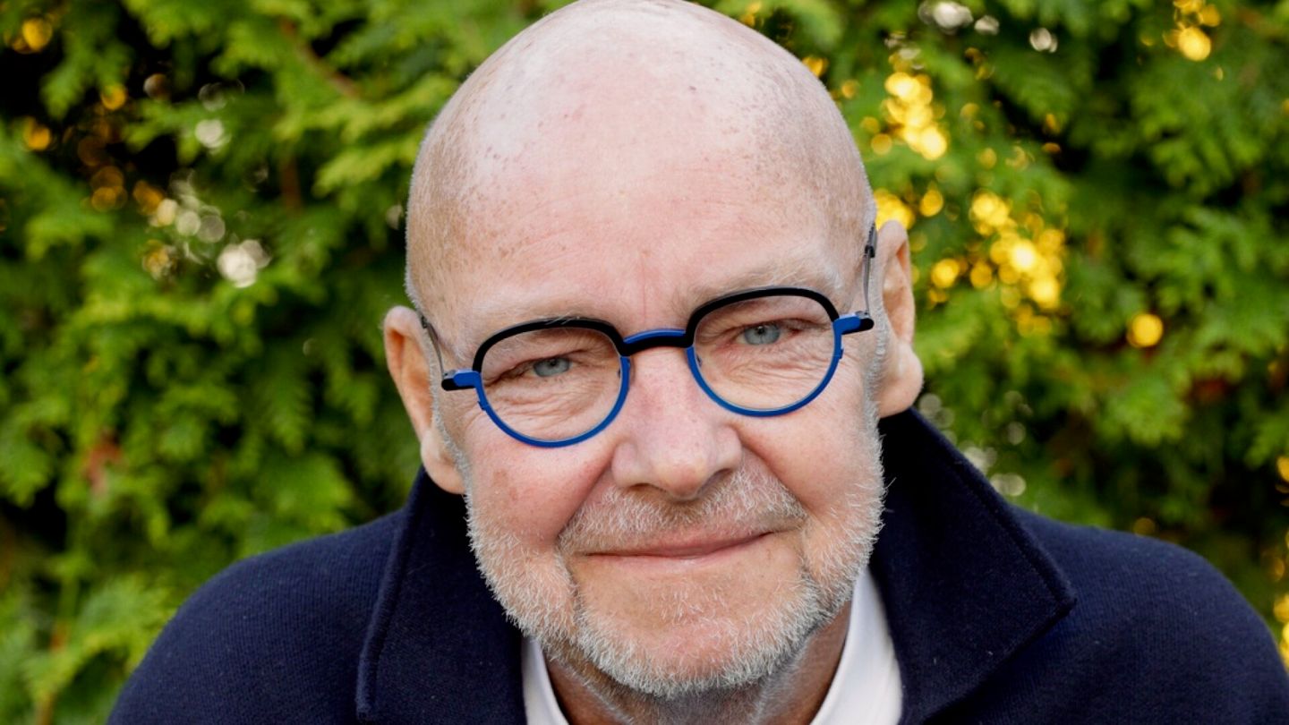 Umrl je vplivni finski estradnik Lasse Norres