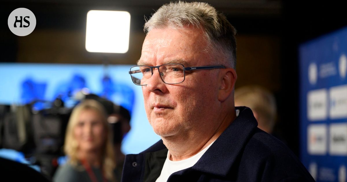 The glacier is melting, the skiers are worried