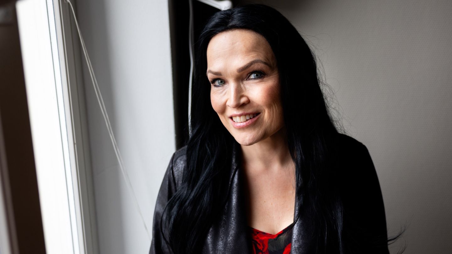 Eeva: Tarja Turuselta yllätyspaljastus kielitaidostaan – ”Häpeän”