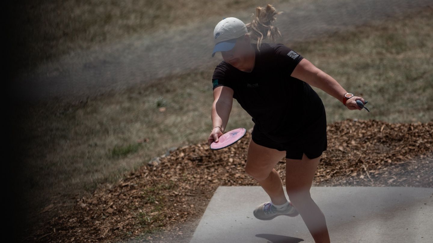 Eveliina Salonen dominates women's field at disc golf worlds
