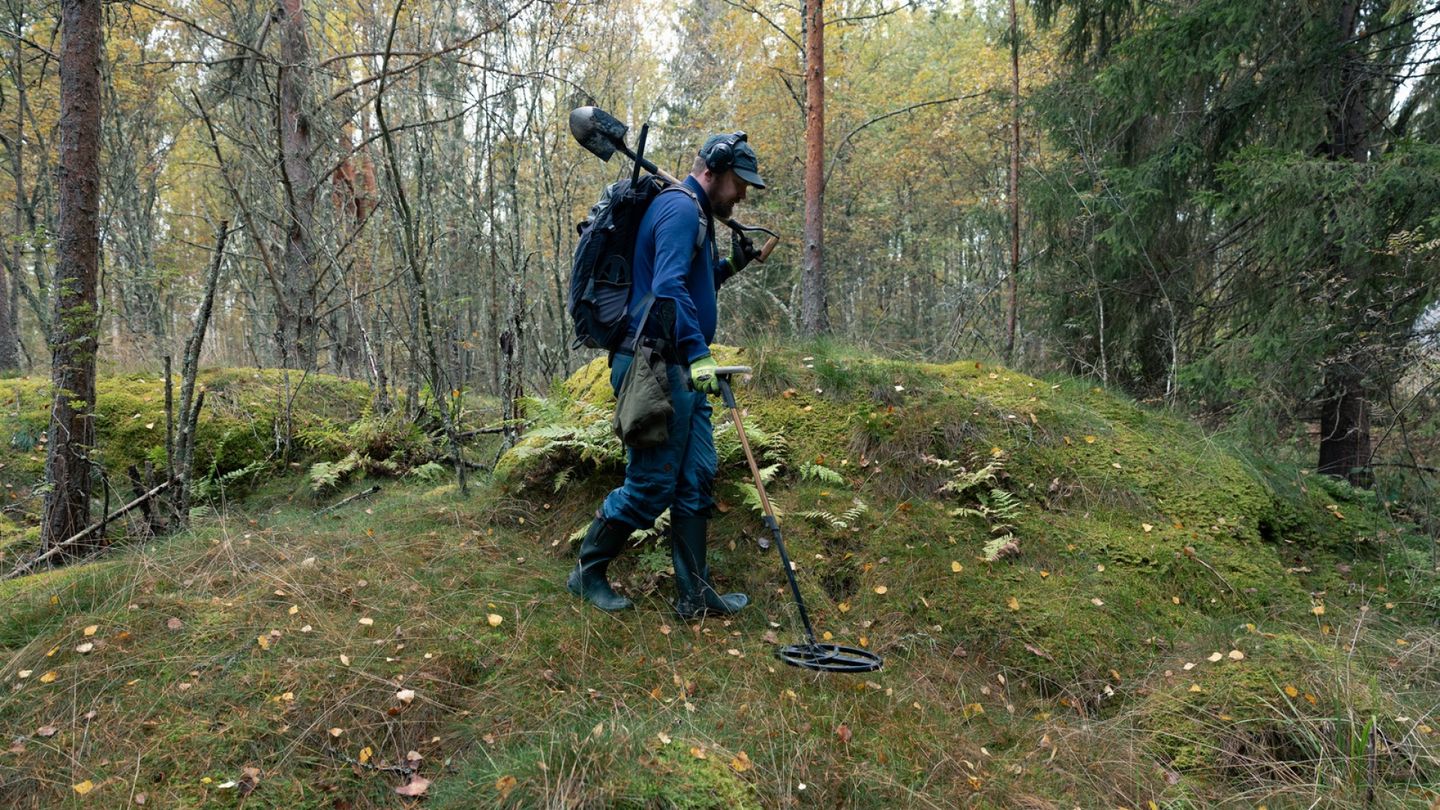 Hopea-aarre | Yleensä löytyy roskaa, mutta syyskuussa Kalle Lappinen osui historiaa muuttaneeseen jätti­pottiin