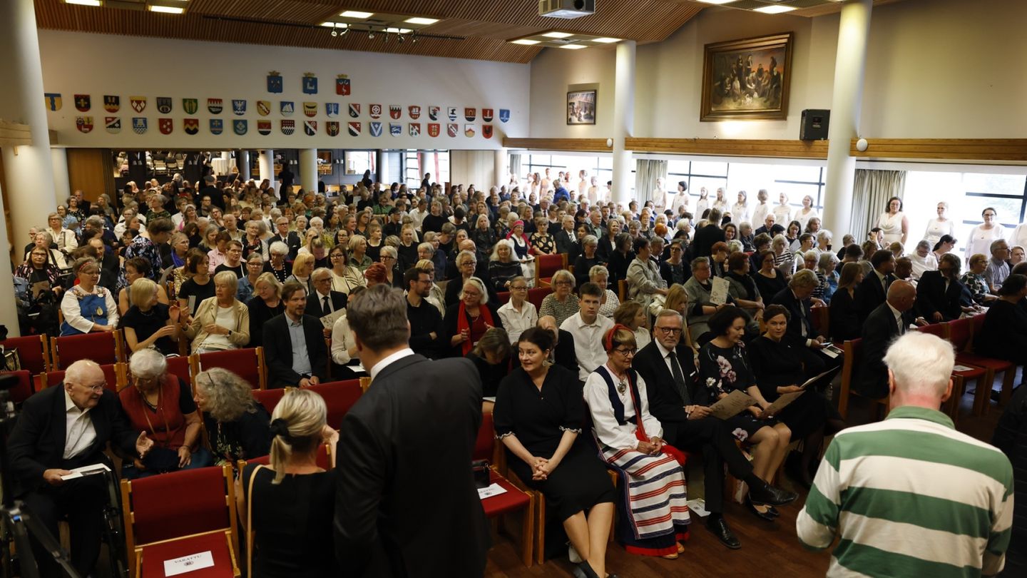 Eeva Kilpi | Eeva Kilpi's exceptional memorial service began at Karjala House