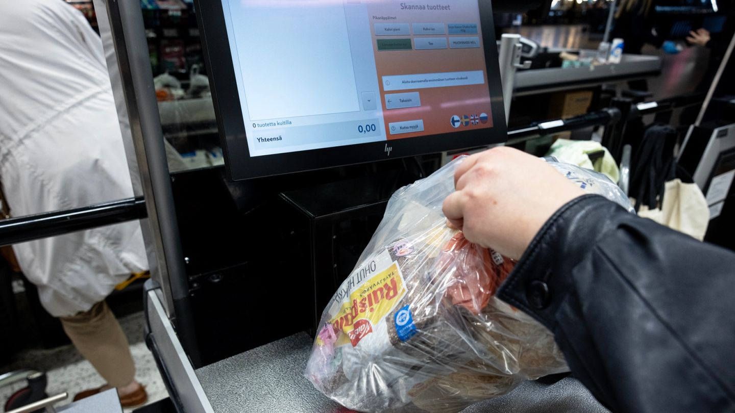 Itsepalvelukassoilla asioineet hämmästyvät, kun poliisi soittaa tästä virheestä