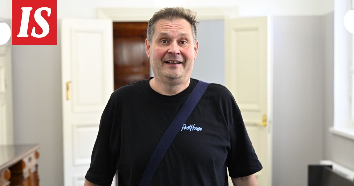 Jethro Rostedt saapui hovioikeuteen