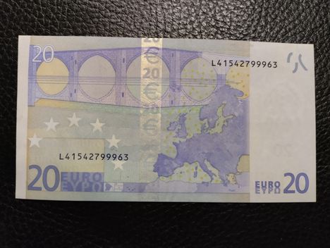 T llaiset Kolikot Ja Setelit Ovat Arvokkaita Tarkista Lompakkosi t-llaiset-kolikot-ja-setelit-ovat-arvokkaita-tarkista-lompakkosi