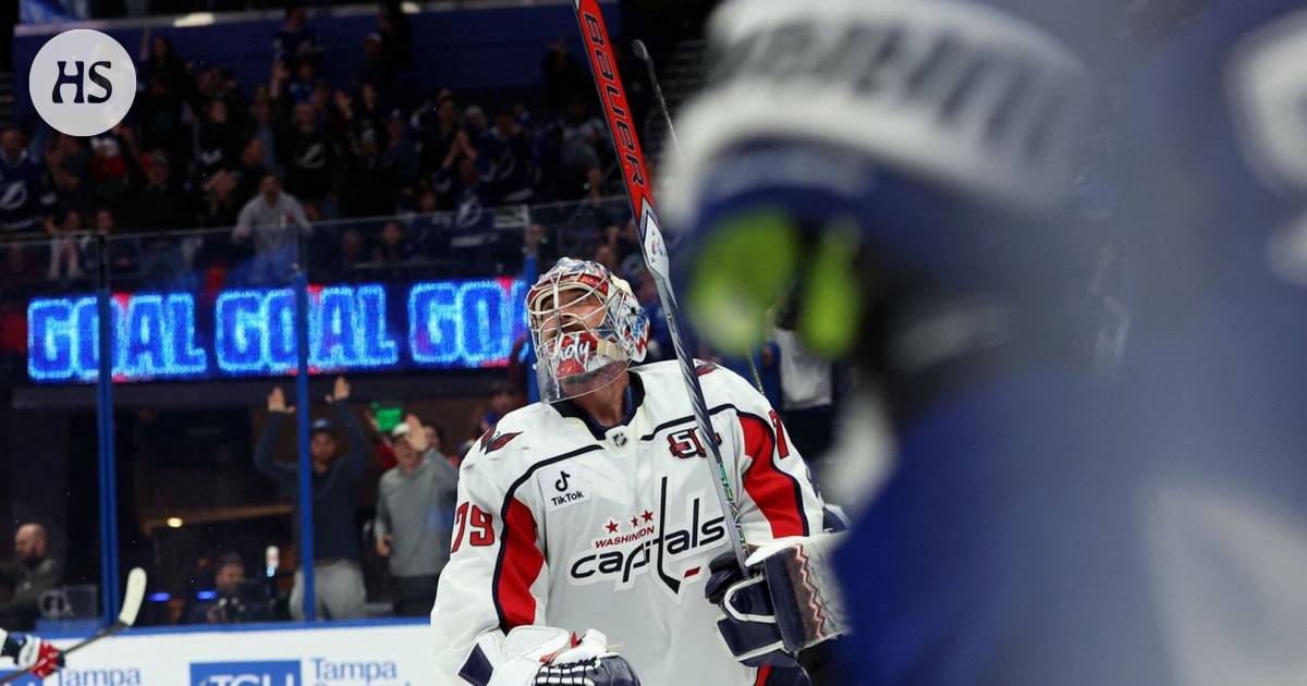 NHL: Charlie Lindgren scored an own goal