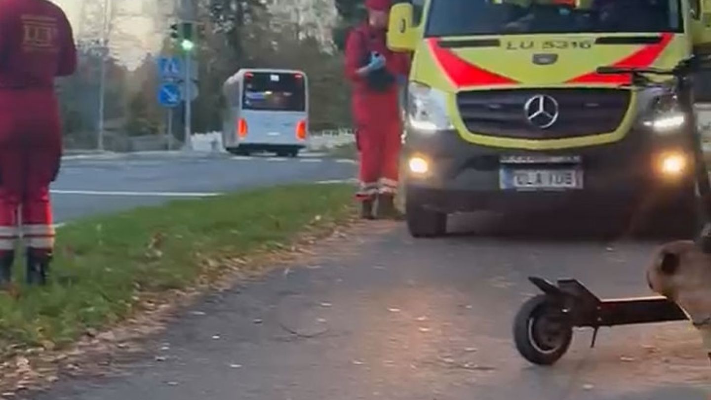 Lapsi jäi skuutin alle Espoossa