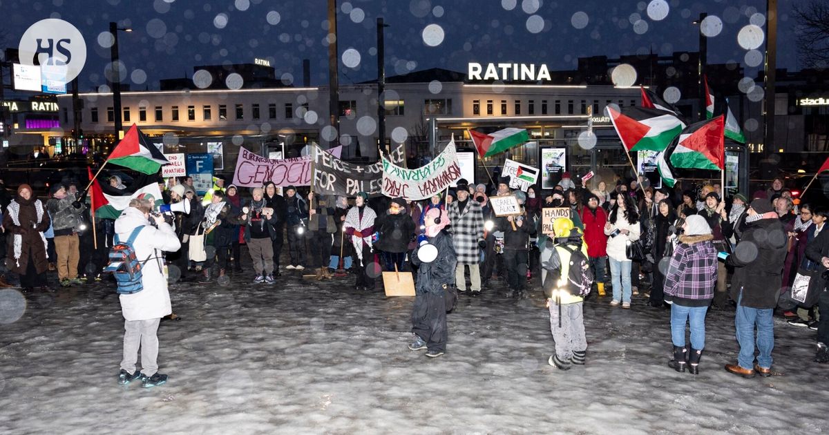 The music and the shouts of the protesters echoed throughout Tampere on Saturday night