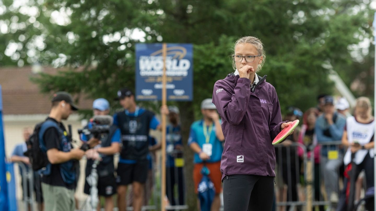 Finland's Silva Saarinen Dominates Disc Golf Tournament in USA
