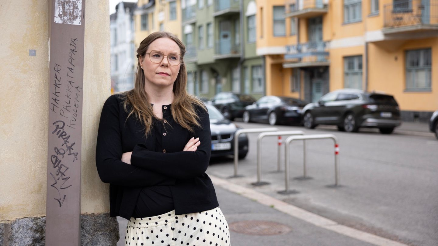 Speech: 'Succession' and 'Downton Abbey' reinforce the desire for wealth, claims Hanna Kuusela