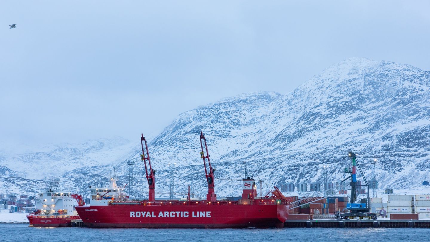 Greenland forces Trump-linked oil firm to delay exploratory drilling