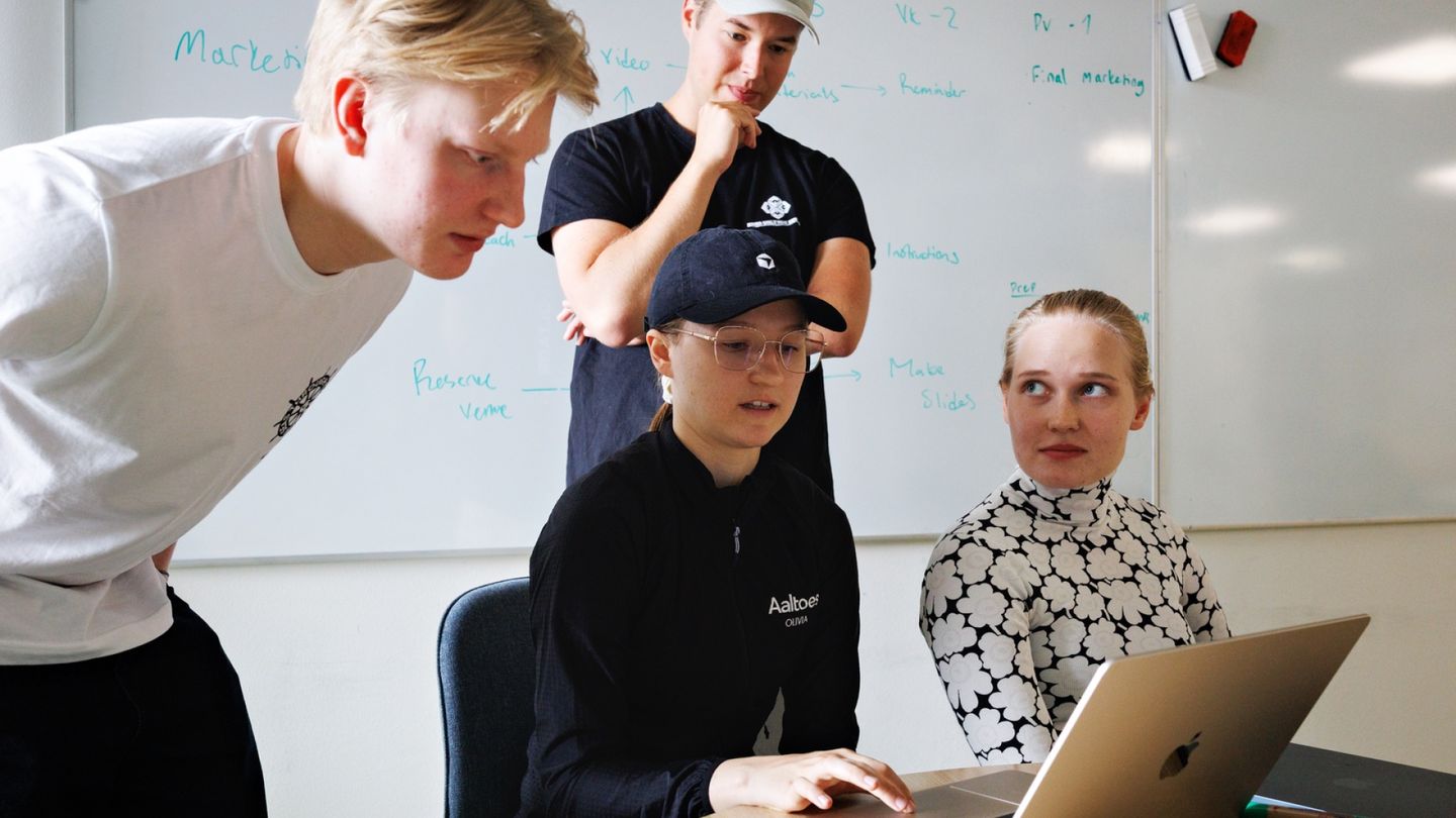 AI Superusers Share Top Study Tips with Students