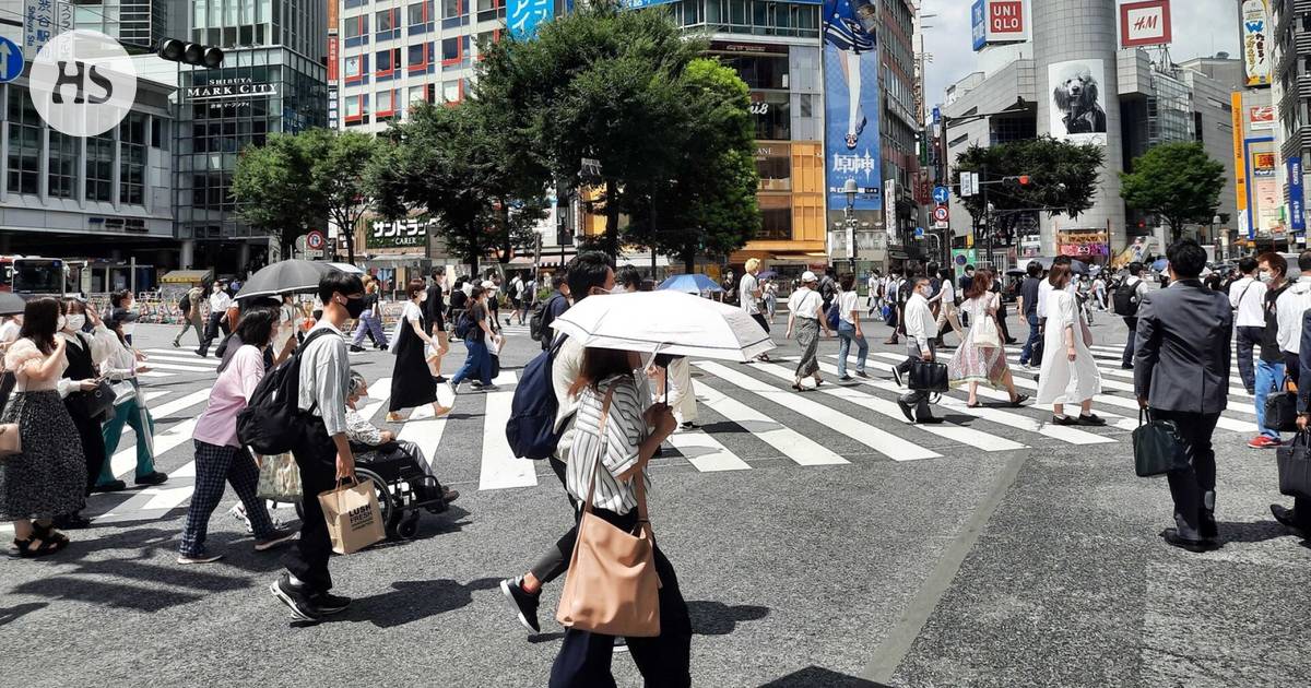 The Tokyo administration is experimenting with a four-day work week in order to increase the birth rate