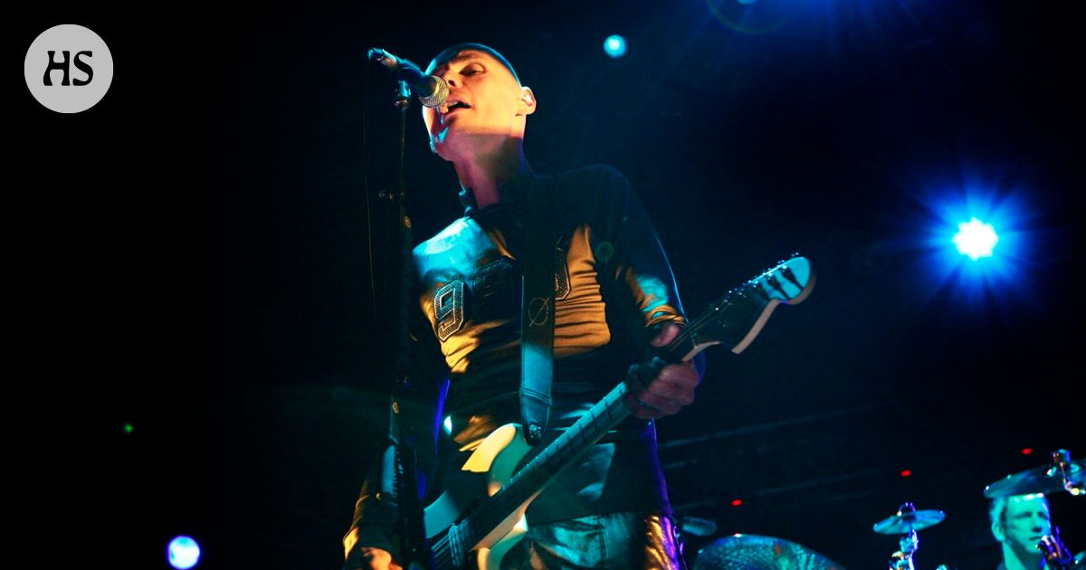 The Smashing Pumpkins performs in Helsinki