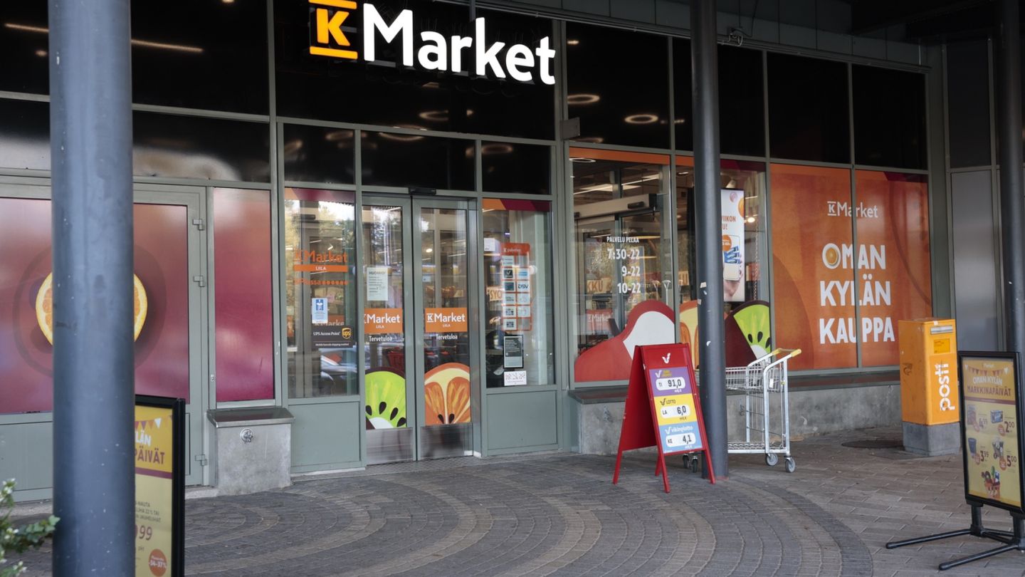 Kesko nosti muovikassien hintaa – näin kävi