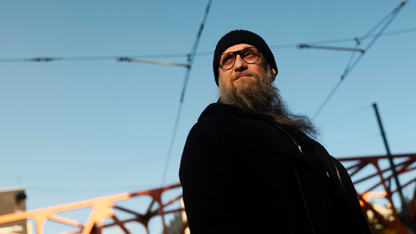 Kaupunkilaisuus | Mika Toivanen muutti maaseudun rauhaan, ahdistui ja palasi Helsinkiin