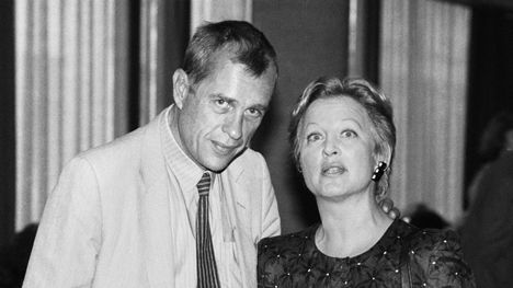 Jörn Donner muistelee edesmennyttä ex-vaimoaan Jeanette Bonnieria ...