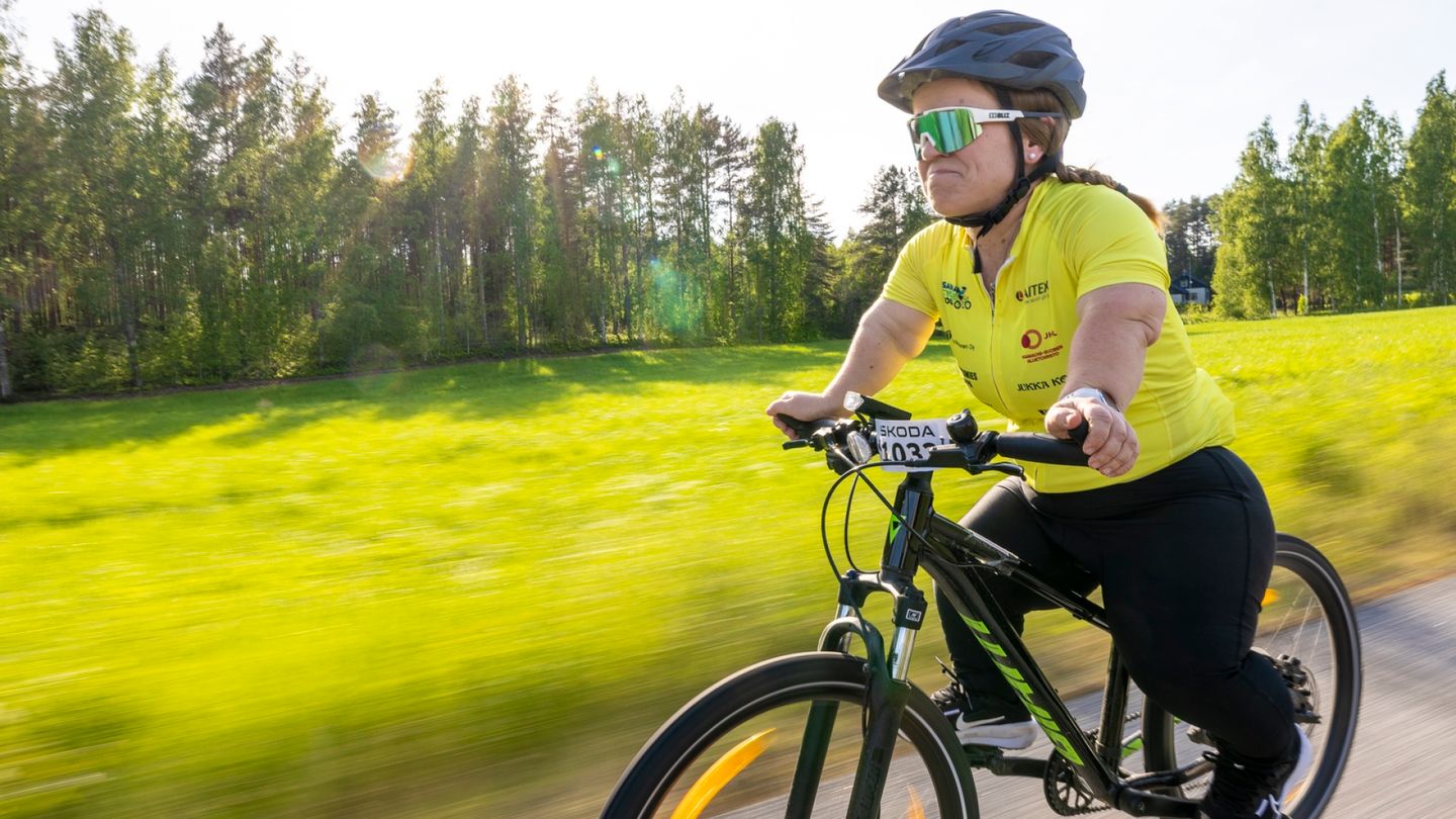 Maria Sipari Cycles Saimaa Again for Charity